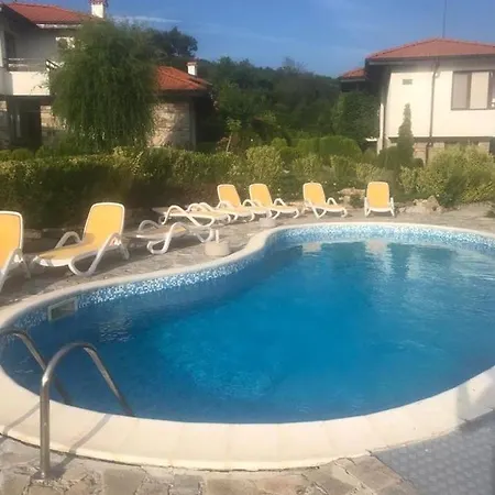 Gorgeous, 3 Bed At Bay View *